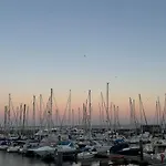 Sailboat Anand Båthotell Lisboa