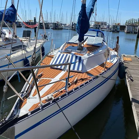 Sailboat Anand Båthotell Lisboa