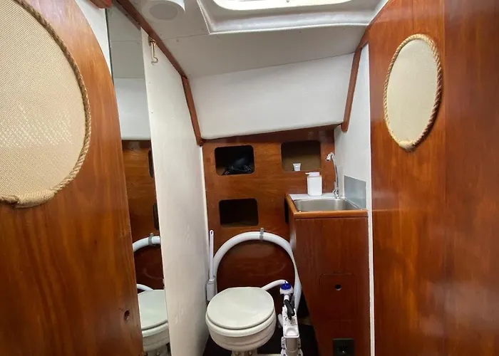 Sailboat Anand ליסבון