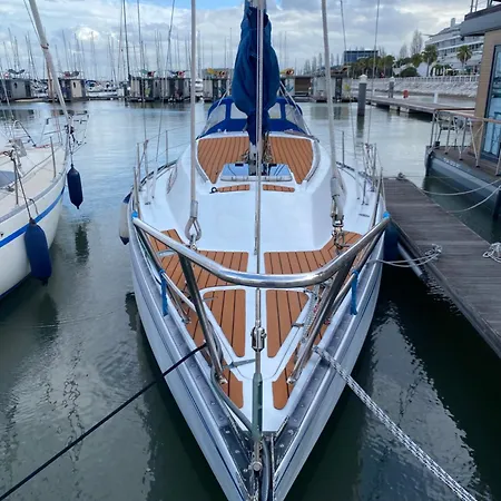 Sailboat Anand